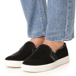 Vince Blair Velvet Black Slip On Sneakers Women Size 9M Classic Luxury Old Money